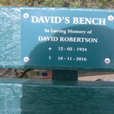 ROBERTSON David 1934-2016