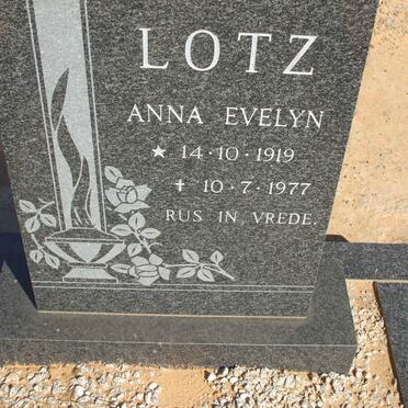 LOTZ Anna Evelyn 1919-1977