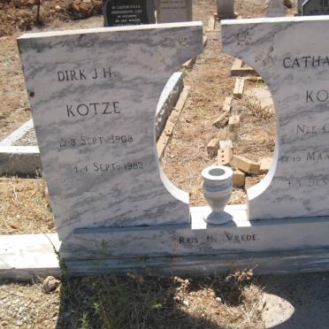 KOTZE  Dirk J.H. 1908-1982 &amp; Catharina A.J. COETZEE 1910-1952