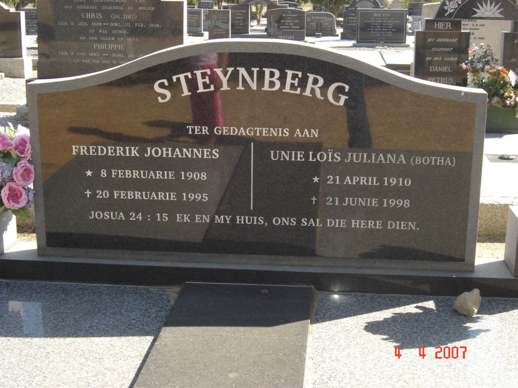 STEYNBERG Frederik Johannes 1908-1995 &amp; Unie Lois Juliana BOTHA 1910-1998