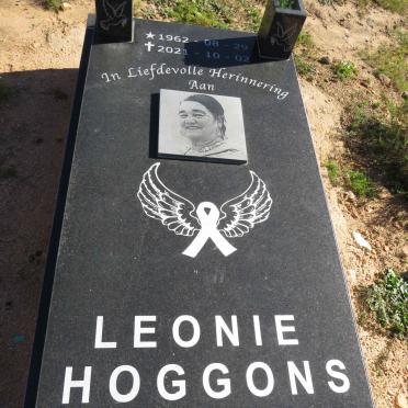 HOGGONS Leonie 1962-2021