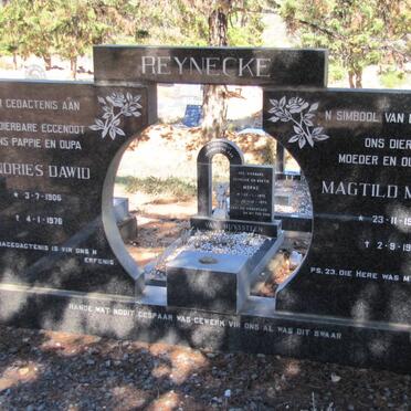 REYNECKE Andries Dawid 1906-1976 &amp; Magtild Maria 1907-1993