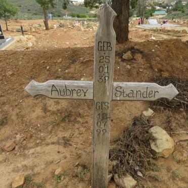STANDER Aubrey 1939-1999