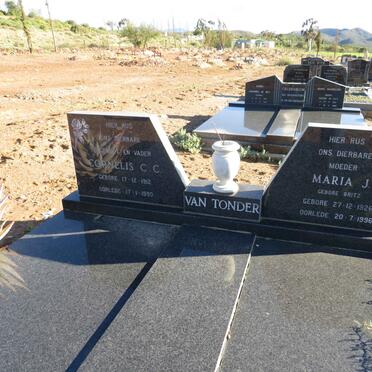 TONDER Cornelis C.C., van 1912-1990 & Maria J. BRITZ 1926-1996