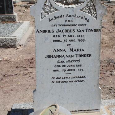 TONDER Andries Jacobus, van 1849-1935 &amp; Anna Maria Johanna JONKER 1851-1929