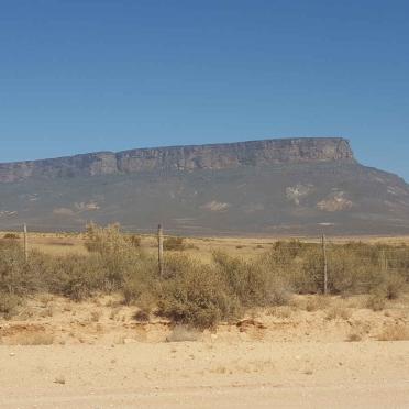 Western Cape, VANRHYNSDORP district, Vanrhynsdorp, Betjes Kraal 254, Witwater, farm cemetery