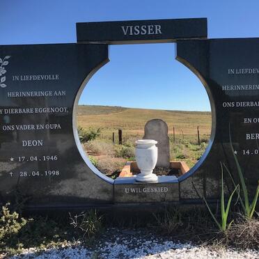 VISSER Deon 1946-1998 &amp; Berta 1942-