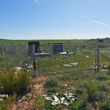 Western Cape, VANRHYNSDORP district, Ronderug 316, farm cemetery