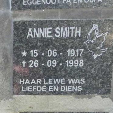 SMITH Annie 1917-1998