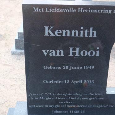 HOOI Kennith, van 1949-2013