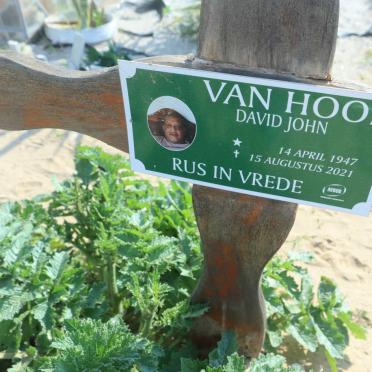HOOI David John, van 1947-2021