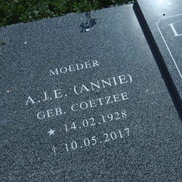 LOUW C.J.J. 1922-2020 &amp; A.J.E. COETZEE 1928-2017