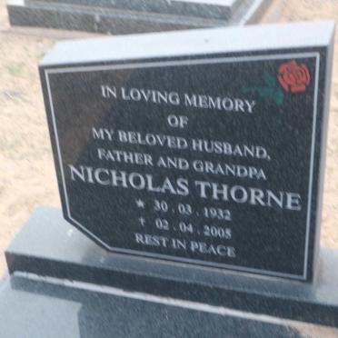THORNE Nicholas 1932-2005