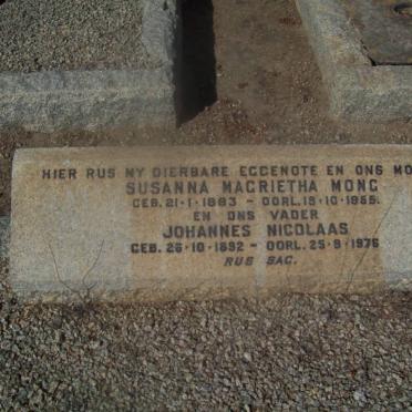 ? Johannes Nicolaas 1892-1976 &amp; Susanna Magrieta MONG 1883-1955