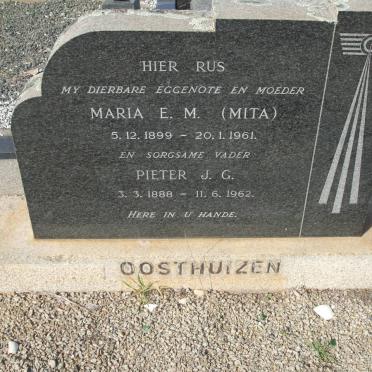 OOSTHUIZEN Pieter J.G. 1888-1962 &amp; Maria E.M. 1899-1961