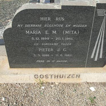 OOSTHUIZEN Pieter J.G. 1888-1962 &amp; Maria E.M. 1899-1961