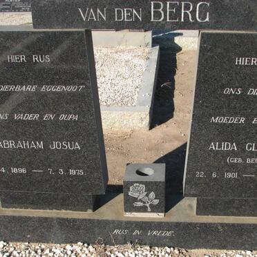 BERG Abraham Josua, van den 1896-1975 &amp; Alida Glaudina BEUKES 1901-1978