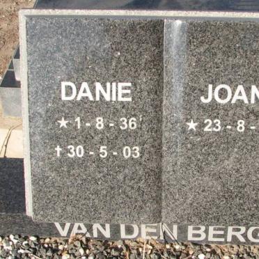 BERG Danie, van den 1936-2003 &amp; Joan 1939-