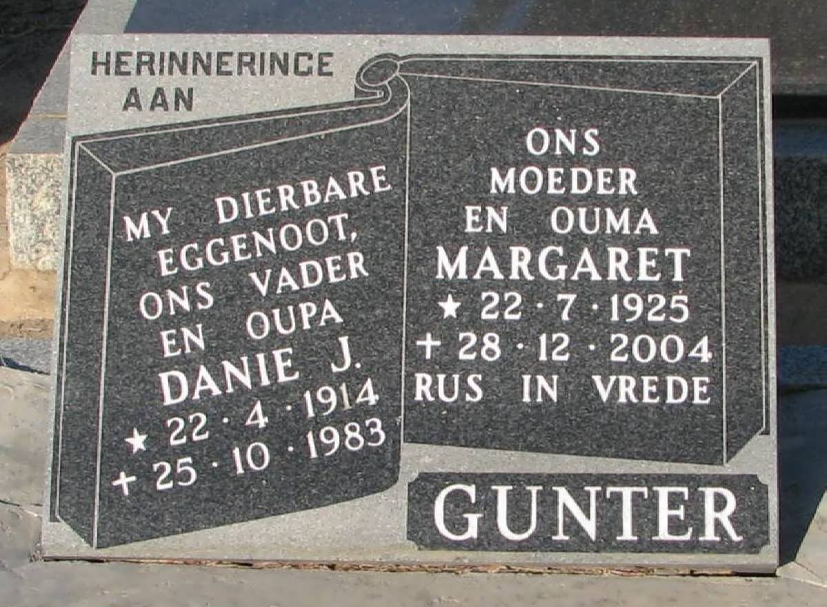 GUNTER Danie J. 1914-1983 &amp; Margaret 1925-2004