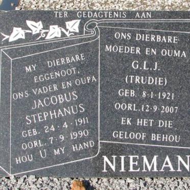 NIEMANN Jacobus Stephanus 1911-1990 &amp; G.L.J. 1921-2007