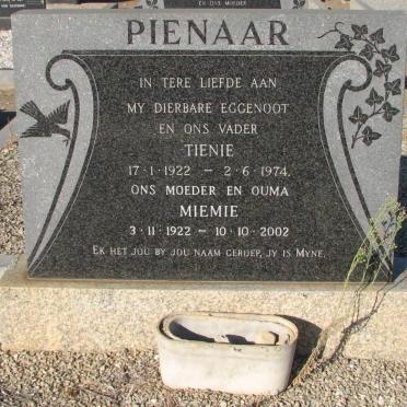 PIENAAR Tienie 1922-1974 &amp; Miemie 1922-2002