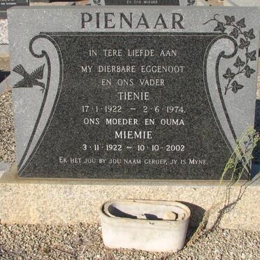 PIENAAR Tienie 1922-1974 &amp; Miemie 1922-2002