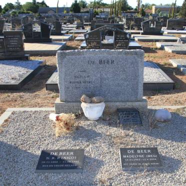 BEER Nicolaas Reinier Petrus, de 1897-1977 :: DE BEER Madelyne 1963-2004 :: DE BEER N.R.P. 1960-1995