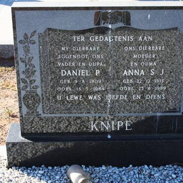 KNIPE Daniel P. 1909-1984 &amp; Anna S.J. 1913-1989