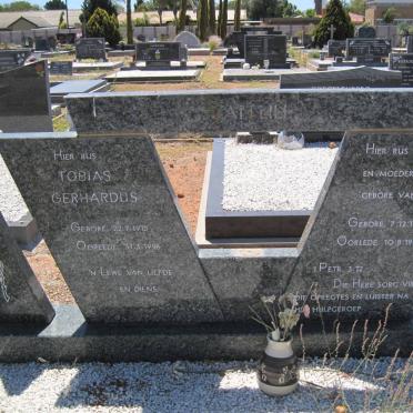 LILL Tobias Gerhardus, van 1915-1996 &amp; Ella  VAN ZYL 1932-1985