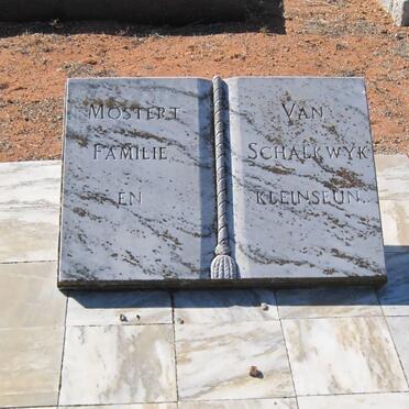 MOSTERT  ::  VAN SCHALKWYK