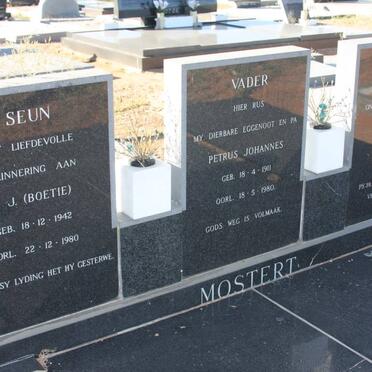 MOSTERT Petrus Johannes 1911-1980 &amp; Janetta Sophia 1911-2004 :: MOSTERT P.J. 1942-1980