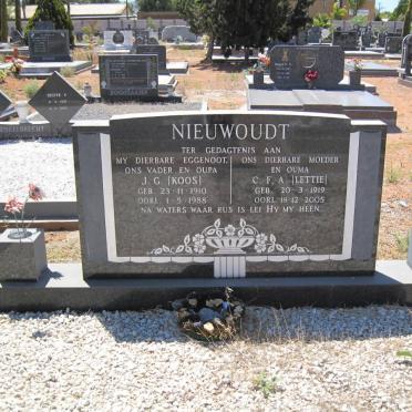 NIEUWOUDT J.G. 1910-1988 &amp; C.F.A. 1919-2005
