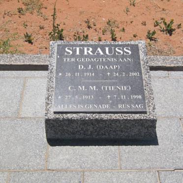 STRAUSS D.J. 1914-2002 &amp; C.M.M. 1913-1998
