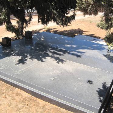 THERON Benjamin 1917-1996 &amp; Susan Margaretha VAN NIEKERK 1926-1999