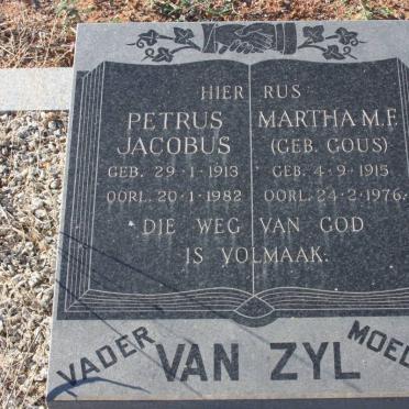 ZYL  Petrus Jacobus, van 1913-1982 &amp; Martha M.F. GOUS 1915-1976