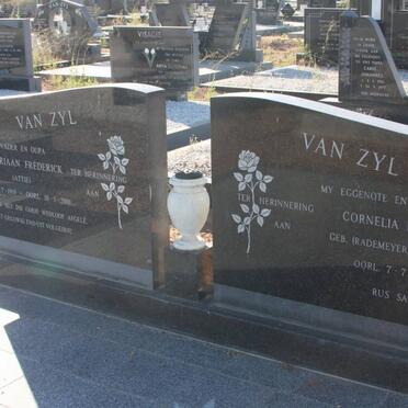 ZYL Jan Adriaan Frederick, van 1919-2001 &amp; Cornelia Helena RADEMEYER 1921-1976