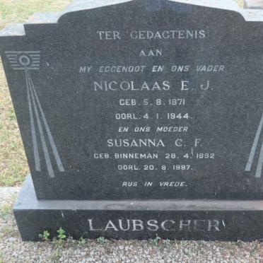 LAUBSCHER Nicolaas E.J. 1871-1944 &amp; Susanna C.F. BINNEMAN 1892-1987