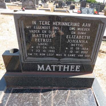 MATTHEE Matthys Petrus 1921-1990 &amp; Elizabeth Johanna 1924-2002