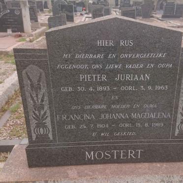 MOSTERT Pieter Juriaan 1893-1963 &amp; Francina Johanna Magdalena 1904-1989