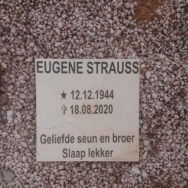 STRAUSS Eugene 1944-2020