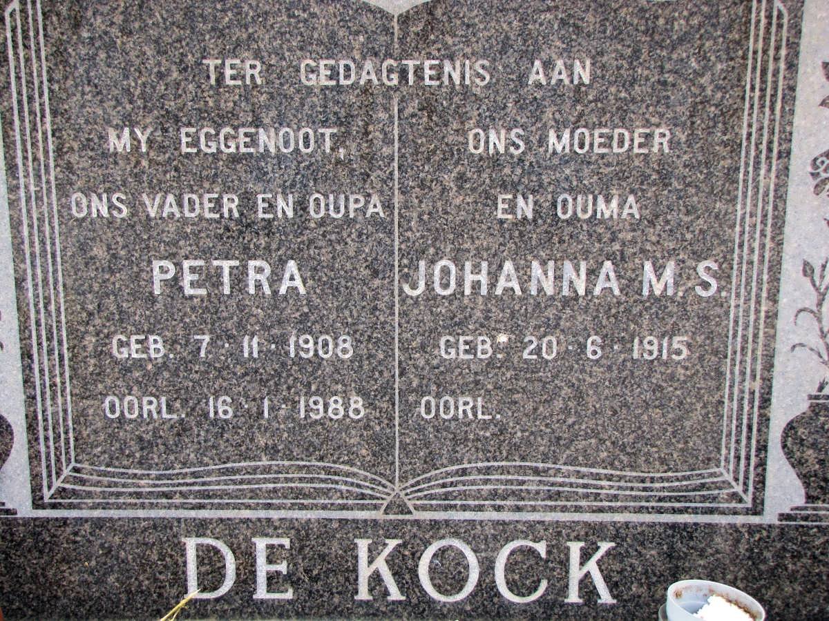 KOCK Petra, de 1908-1988 &amp; Johanna M.S. 1915- 