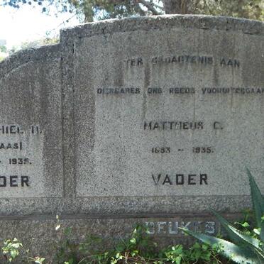 BEUKES Mattheus G. 1883-1935 &amp; Elsabe M. ODENDAAL 1889-1966 :: BEUKES Michiel N. 1917-1935