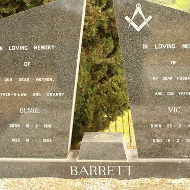 BARRETT Vic 1909-1974 &amp; Bessie 1910-1993