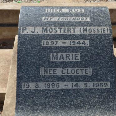 MOSTERT P.J. 1897-1944 &amp; Marie CLOETE 1896-1969