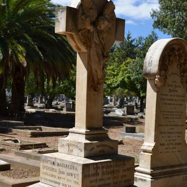 WET Susanna Elizabeth, de -1904 :: UPCHURCH Martha Magdalena nee DE WET -1912