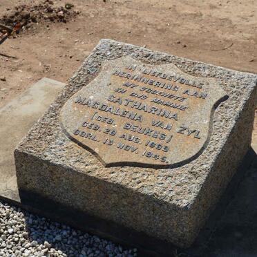 ZYL Catharina Magdalena, van nee BEUKES 18?9-1945