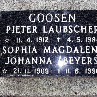 GOOSEN Pieter Laubscher 1912-1988 &amp;  Sophia Magdalena Johanna BEYERS 1909-1990