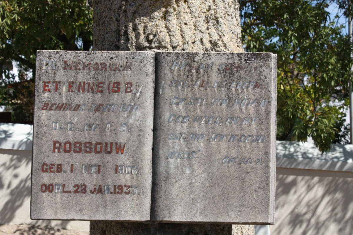 ROSSOUW Etienne 1906-1933