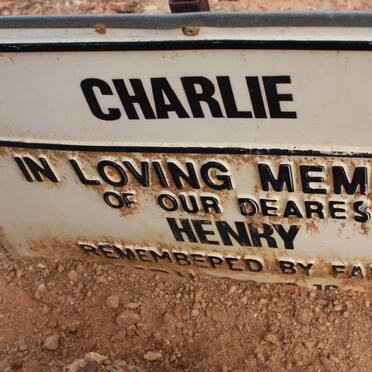 CHARLIE Henry