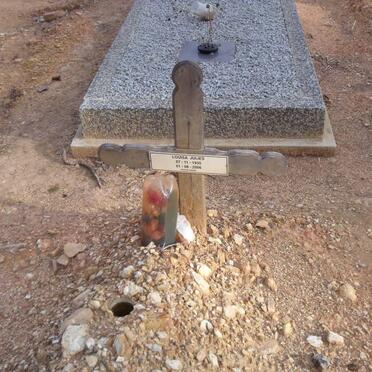 JULIES Louisa 1935-2006